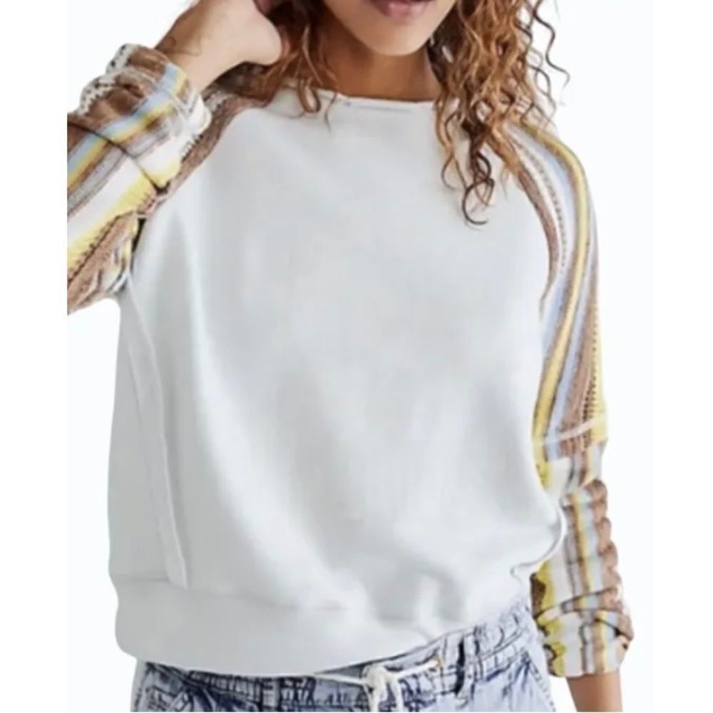 NWT WE THE Free People Size Medium Lake Tahoe Sweater
Retail $138
Size XS - Picture 9 of 9